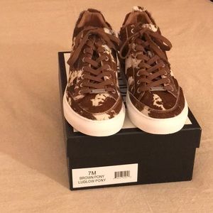J/Slides Women's Ludlow Pony Lace Up Rounded Toe Sneaker Brown Pony (Brown Pony,